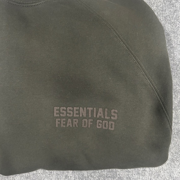 Fear Of God Essentials Crewneck - Picture 3 of 5